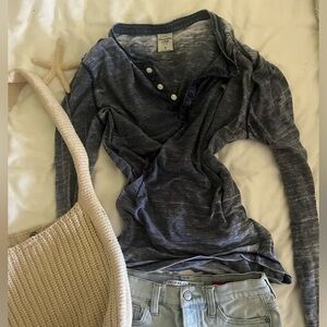 VINTAGE ABERCROMBIE AND FITCH LONG SLEEVE TEE